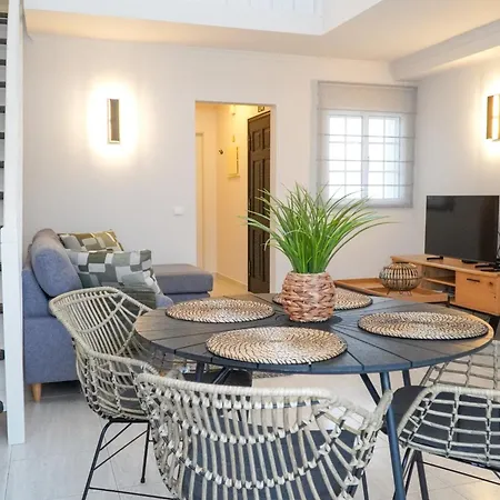 Martina - Seaview Apartament *